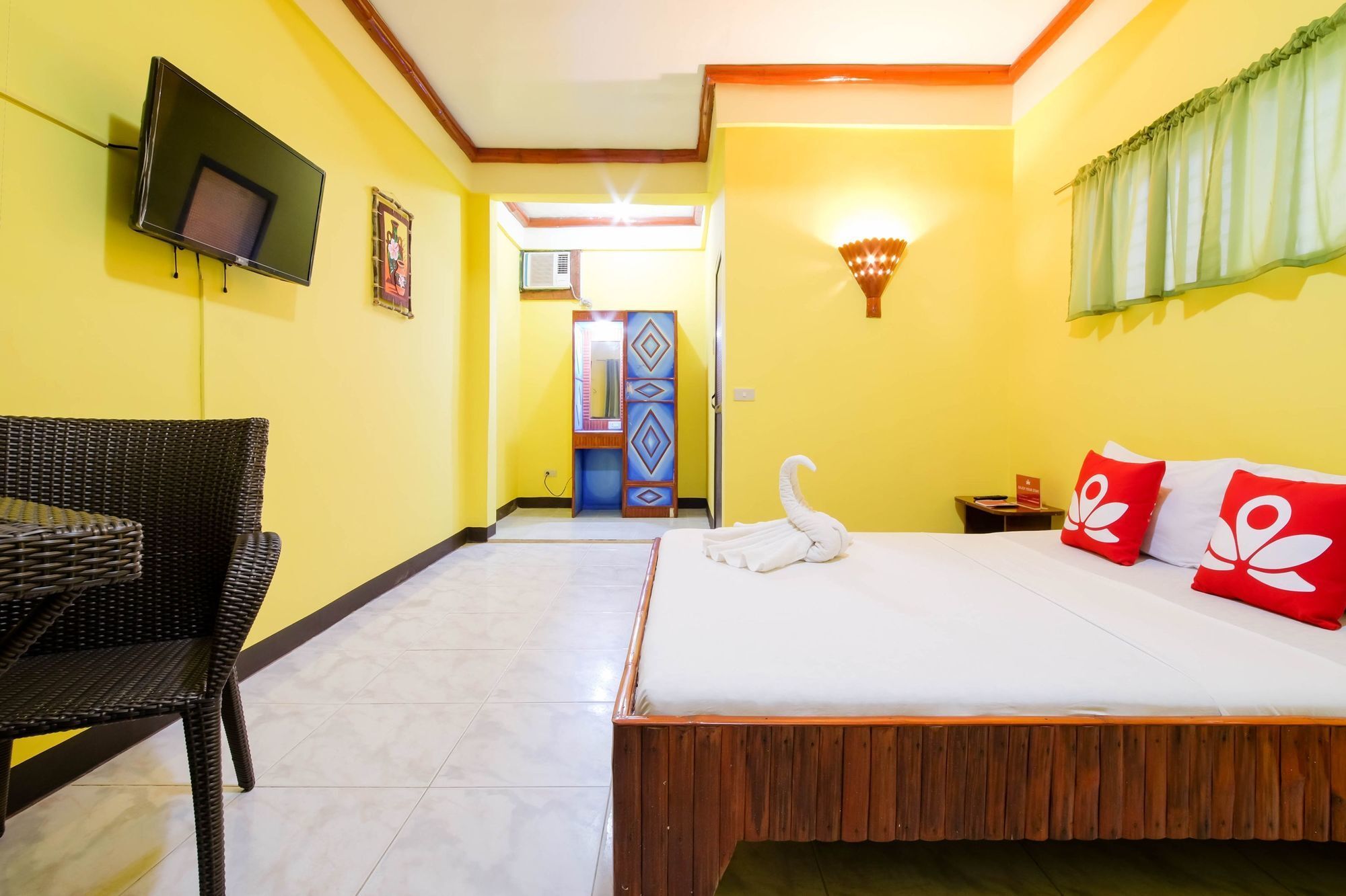 Zen Rooms White Beach Пуерто Галера Екстериор снимка