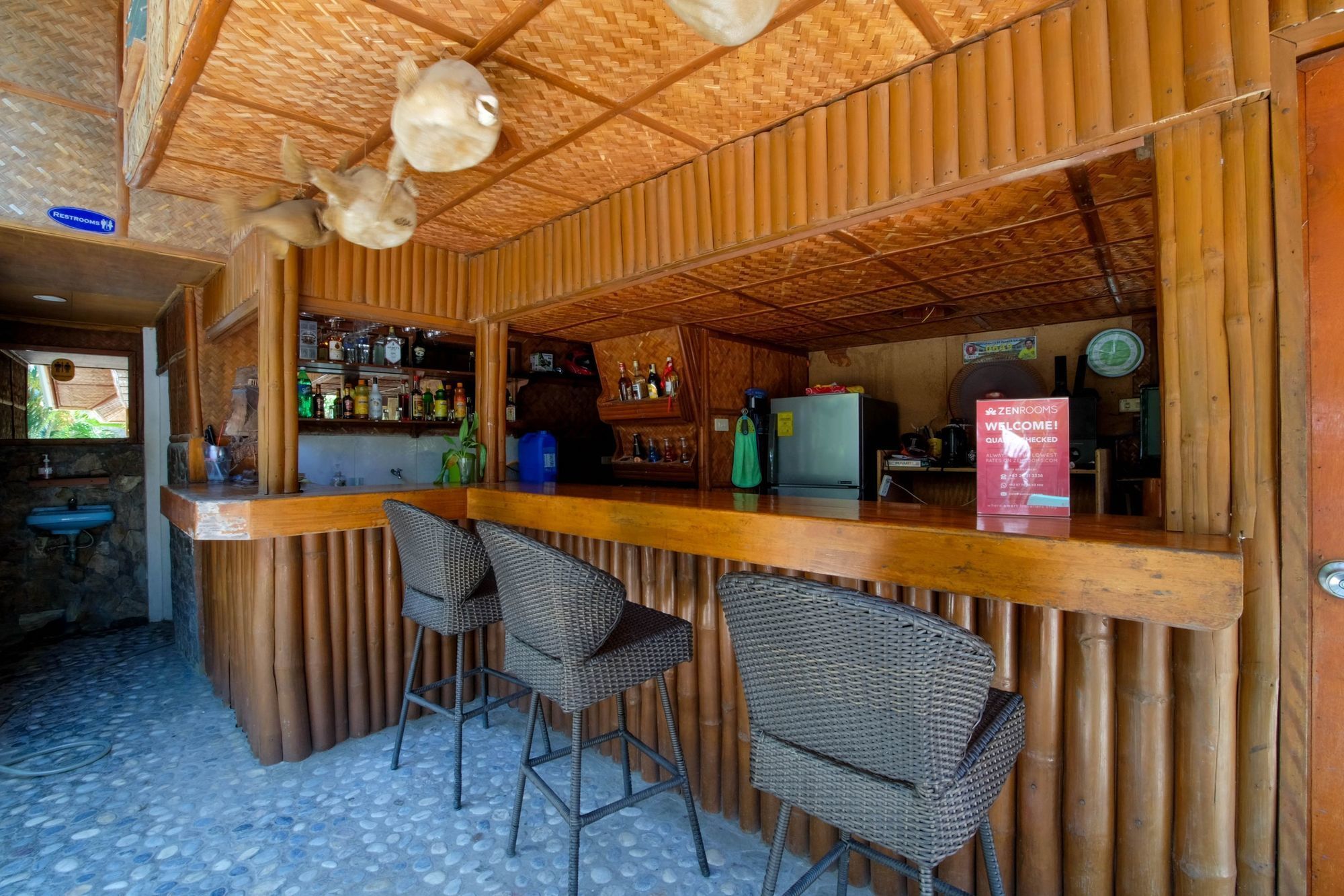 Zen Rooms White Beach Пуерто Галера Екстериор снимка